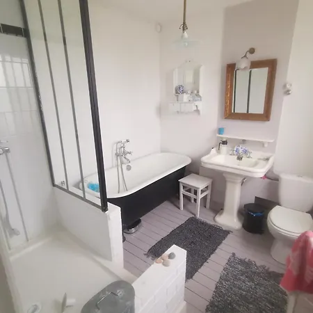 Maison De Famille En Normandie Rum i privatbostad